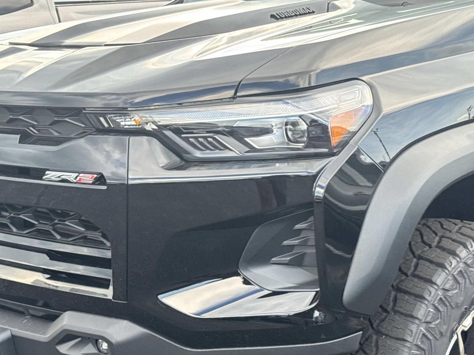 New 2026 Chevrolet Colorado ZR2 AWD/4WD image 10