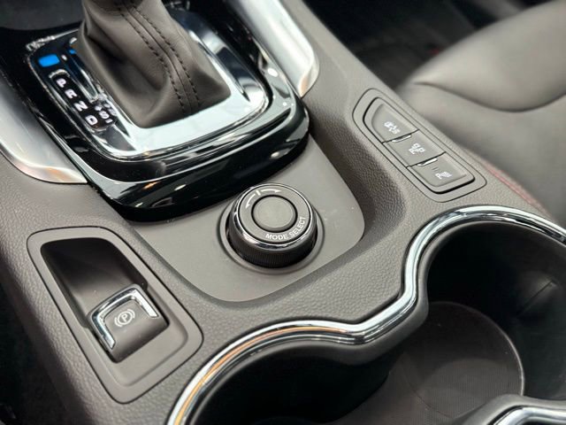 Used 2017 Chevrolet SS RWD image 25