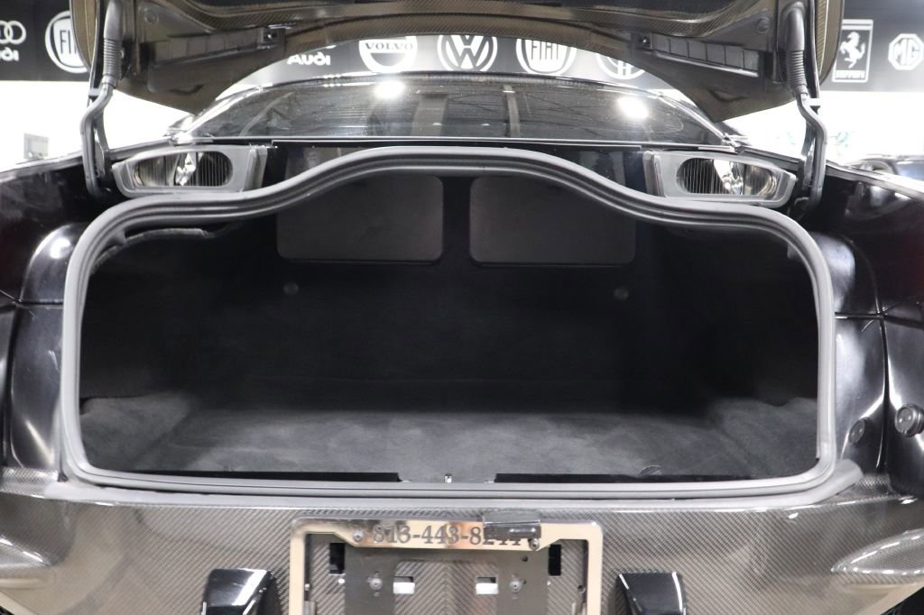 Used 2019 Aston Martin DBS Superleggera image 20