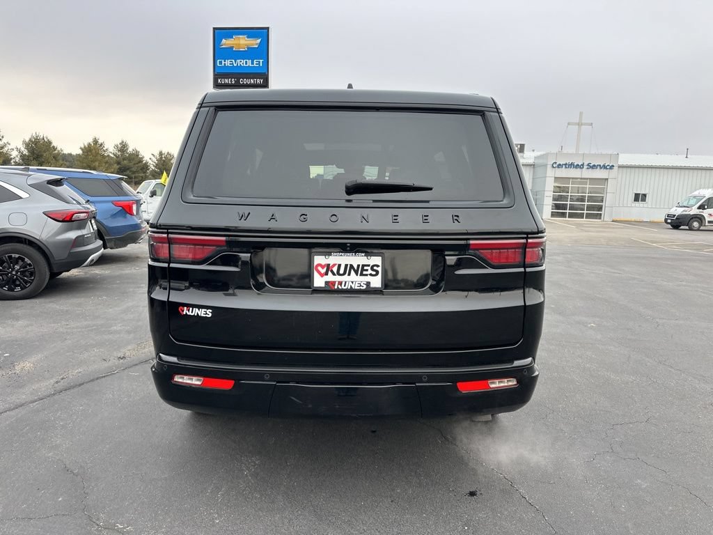 Used 2024 Jeep Wagoneer Series II AWD/4WD image 9