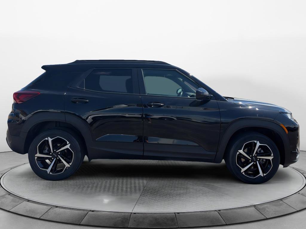 Certified 2023 Chevrolet TrailBlazer RS w/ Convenience Package AWD/4WD image 5