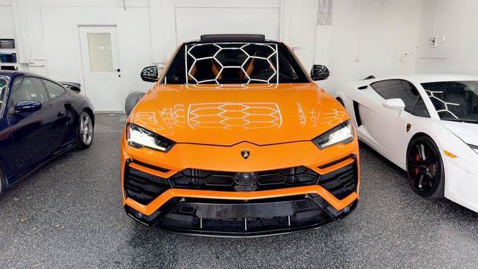 Used 2021 Lamborghini Urus AWD/4WD image 4