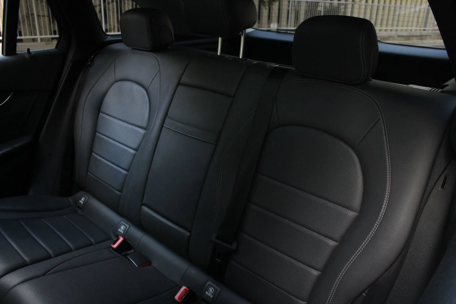 Used 2020 Mercedes-Benz GLC 300 4MATIC w/ Multimedia Package image 19
