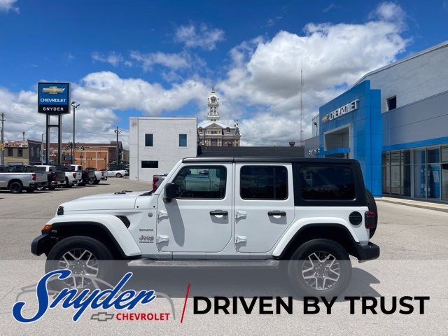 Used 2024 Jeep Wrangler Unlimited Sahara AWD/4WD image 1