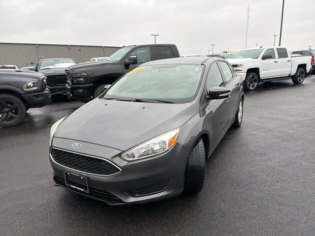 Used 2017 Ford Focus SE image 4