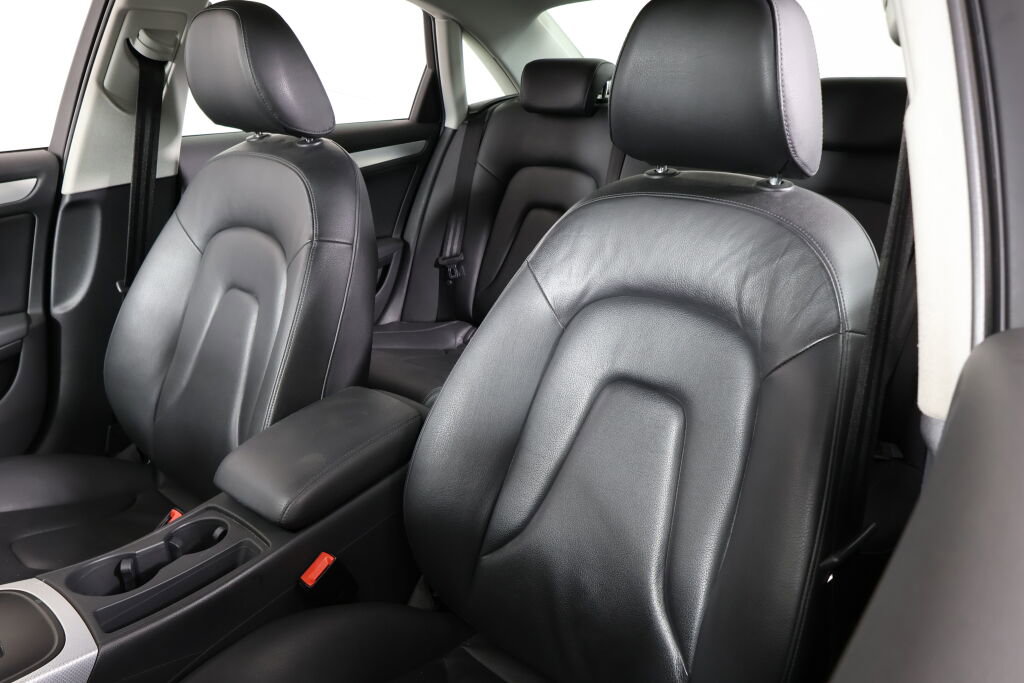 Used 2009 Audi A4 2.0T Premium FWD image 11