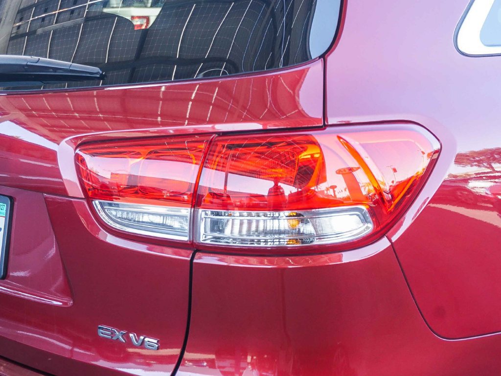 Used 2017 Kia Sorento EX FWD image 8