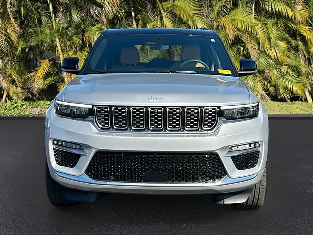 Used 2025 Jeep Grand Cherokee Summit image 2