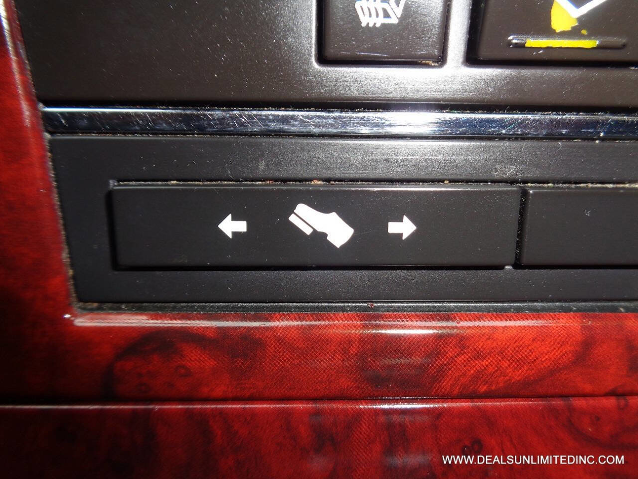 Used 2012 Cadillac Escalade Luxury image 13