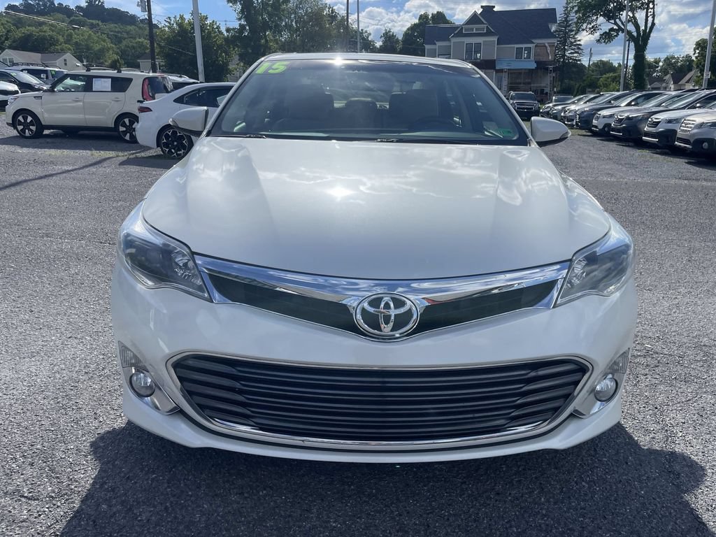 Used 2015 Toyota Avalon Limited FWD image 2