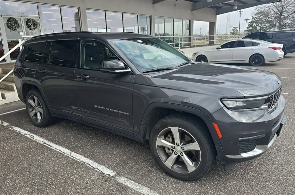 Used 2021 Jeep Grand Cherokee L Limited image 2