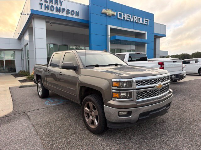 Used 2015 Chevrolet Silverado 1500 LT w/ LT Convenience Package RWD image 3