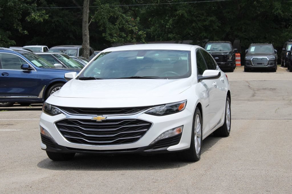 Used 2021 Chevrolet Malibu LT FWD image 3