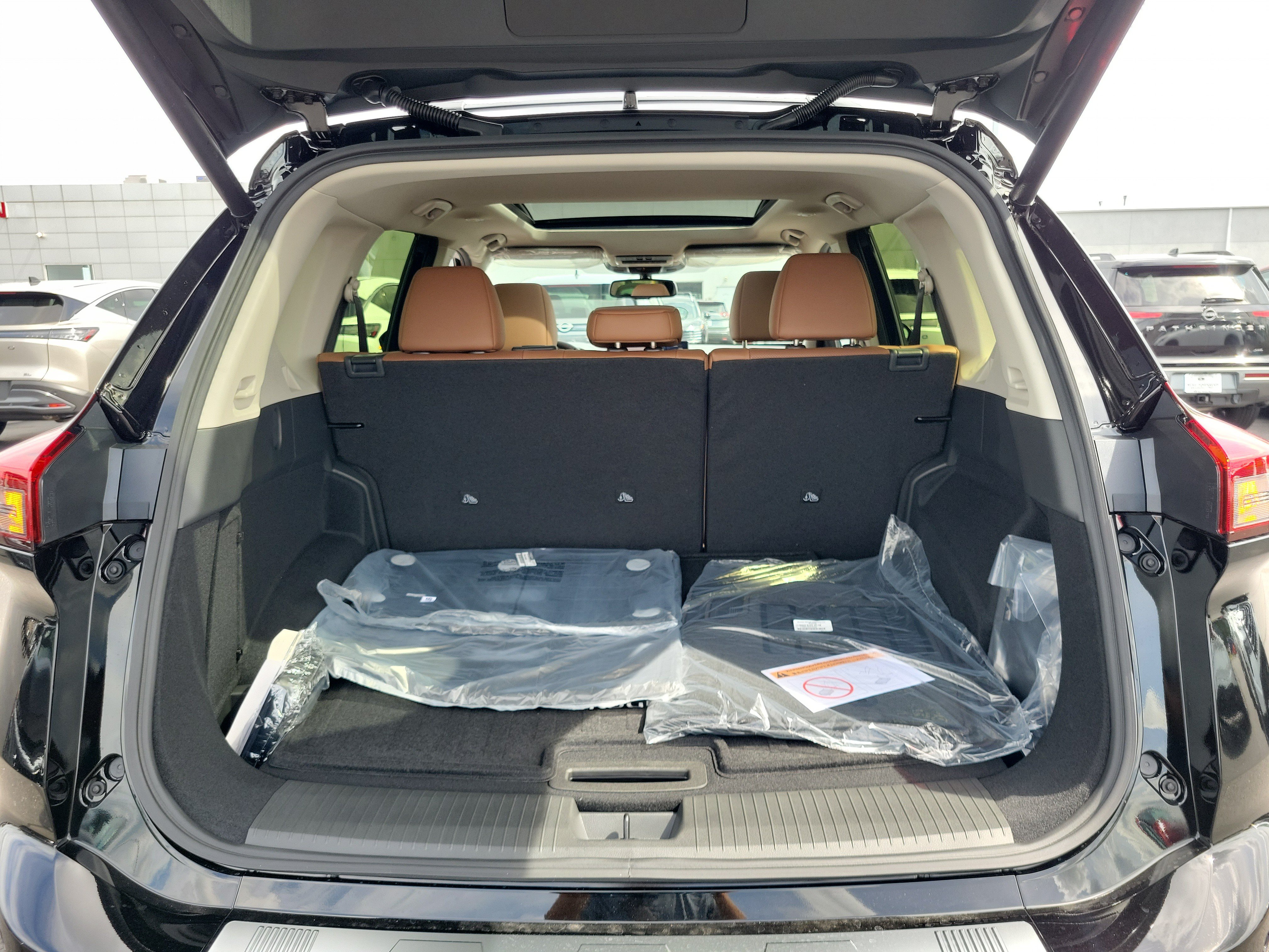 New 2026 Nissan Rogue Platinum w/ Platinum Premium Package AWD/4WD image 8