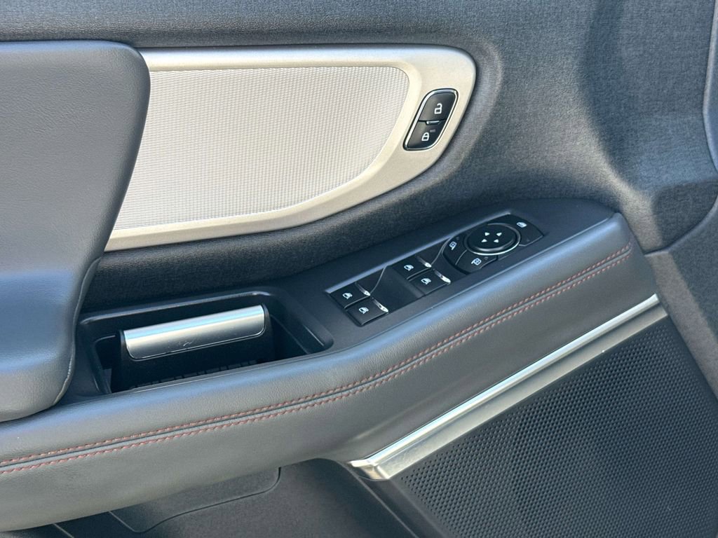 Certified 2025 Ford Expedition Active image 24