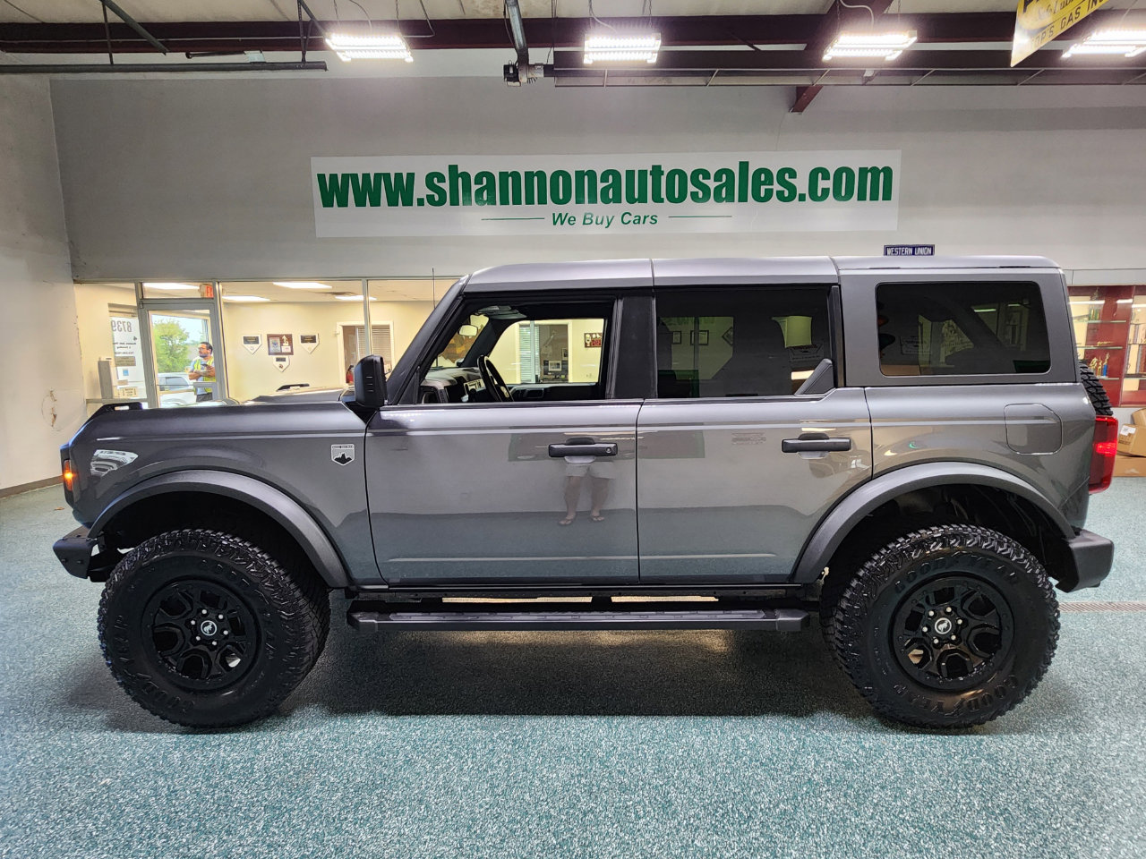 Used 2022 Ford Bronco Big Bend image 11