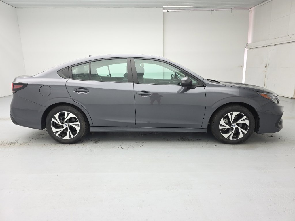 Used 2025 Subaru Legacy Premium AWD/4WD image 12