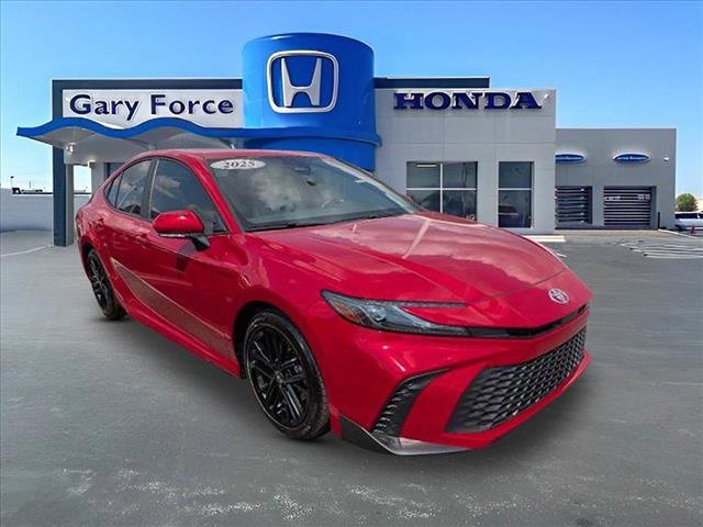 Used 2025 Toyota Camry SE