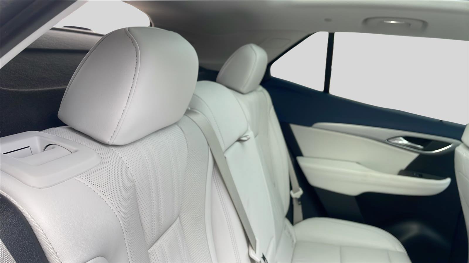 New 2026 Buick Envision Avenir image 22