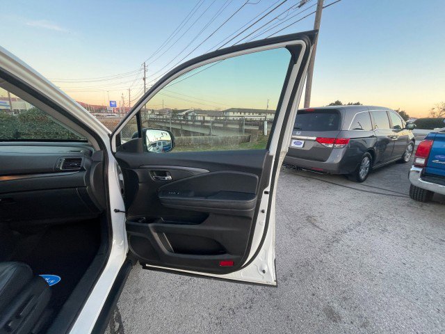 Used 2022 Honda Pilot Special Edition image 19