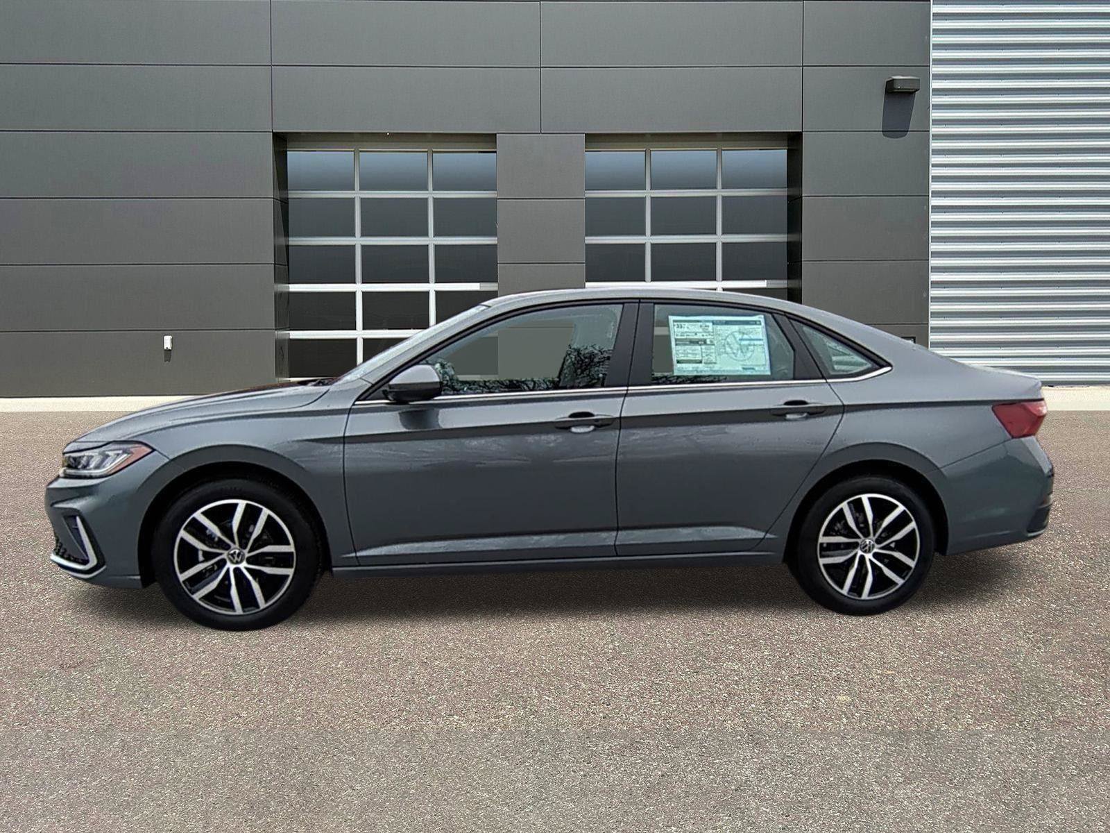 New 2026 Volkswagen Jetta SE FWD image 4