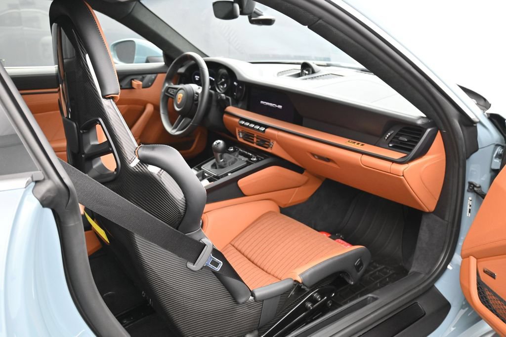 Certified 2024 Porsche 911 GT3 RS RWD image 30