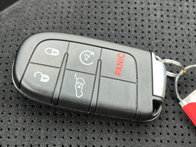 Used 2025 Dodge Durango R/T AWD/4WD image 40