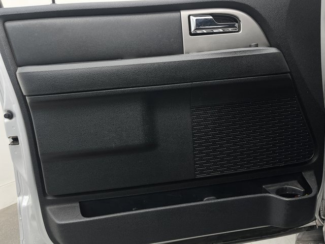 Used 2017 Ford Expedition XLT image 11