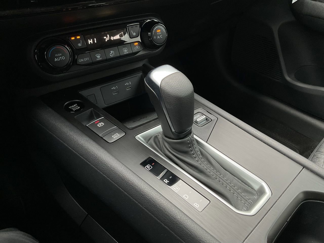 New 2026 Nissan Kicks SV w/ Cold Weather Package FWD image 33