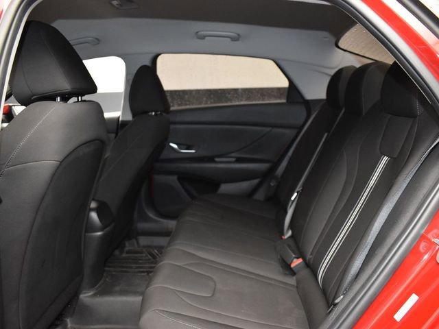Used 2023 Hyundai Elantra SEL image 10