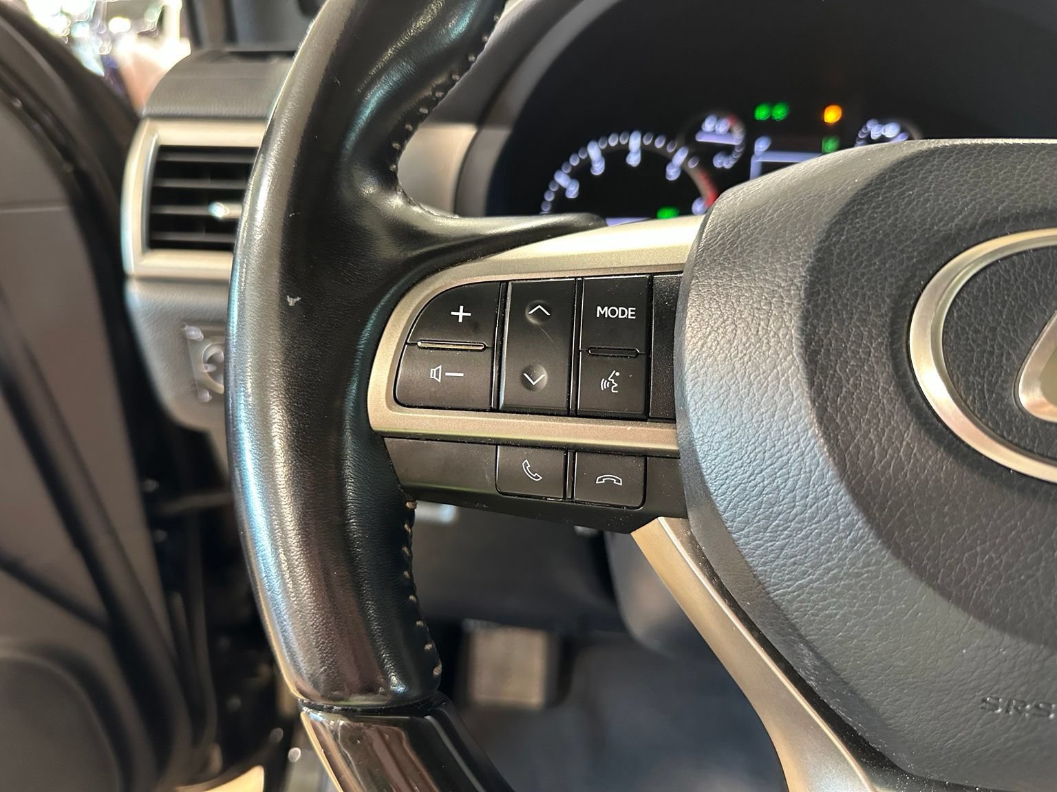Used 2021 Lexus GX 460 Premium w/ Premium Package AWD/4WD image 18