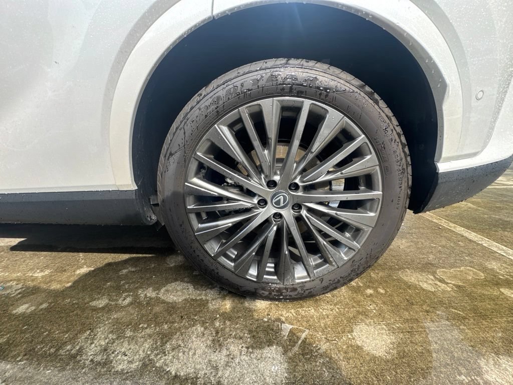 Certified 2024 Lexus RX 350 FWD w/ Convenience Package image 12