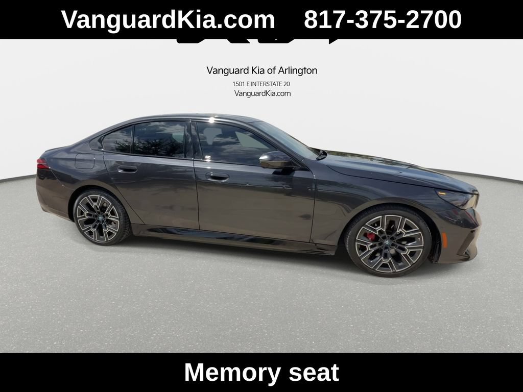 Used 2024 BMW i5 eDrive40i w/ M Sport Package RWD image 10