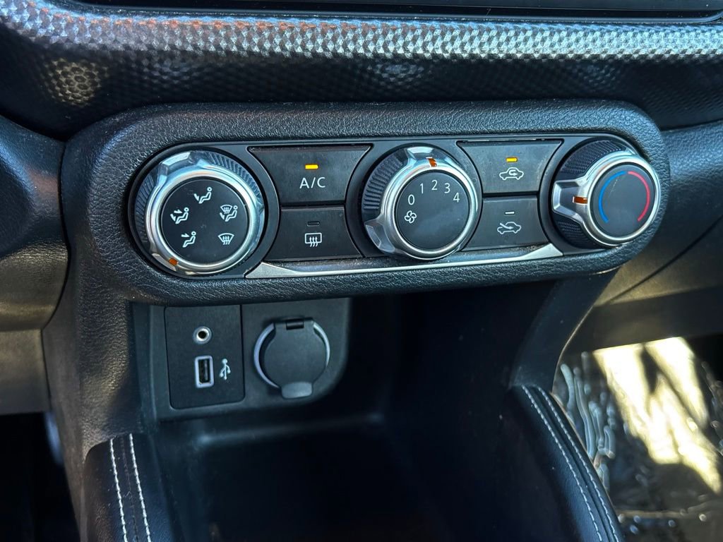 Used 2018 Nissan Kicks S image 21