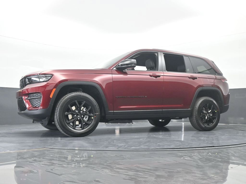 New 2025 Jeep Grand Cherokee Altitude image 50