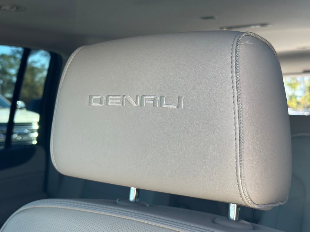 Used 2020 GMC Yukon XL Denali image 29