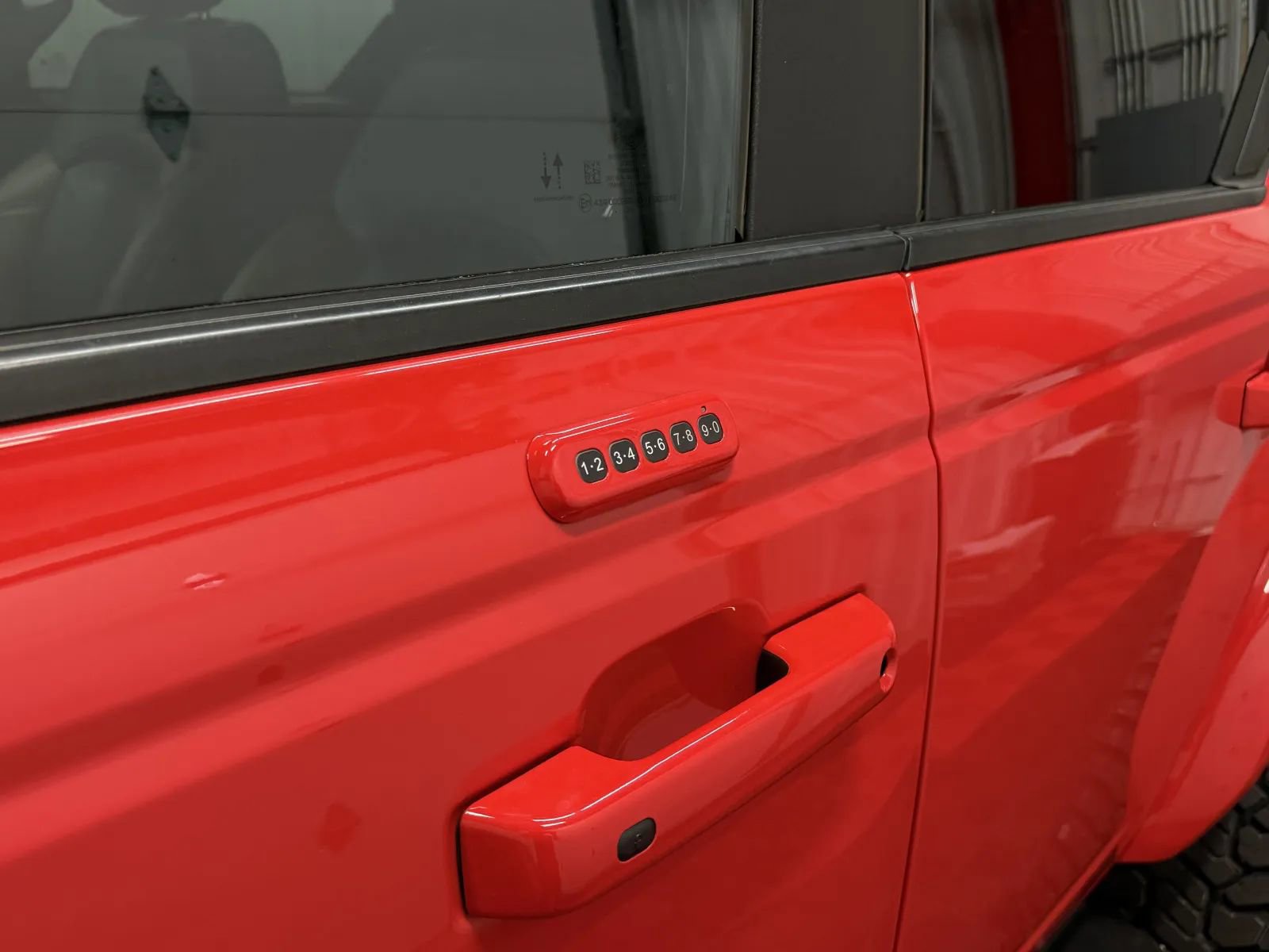 Used 2023 Ford Bronco Outer Banks AWD/4WD image 18