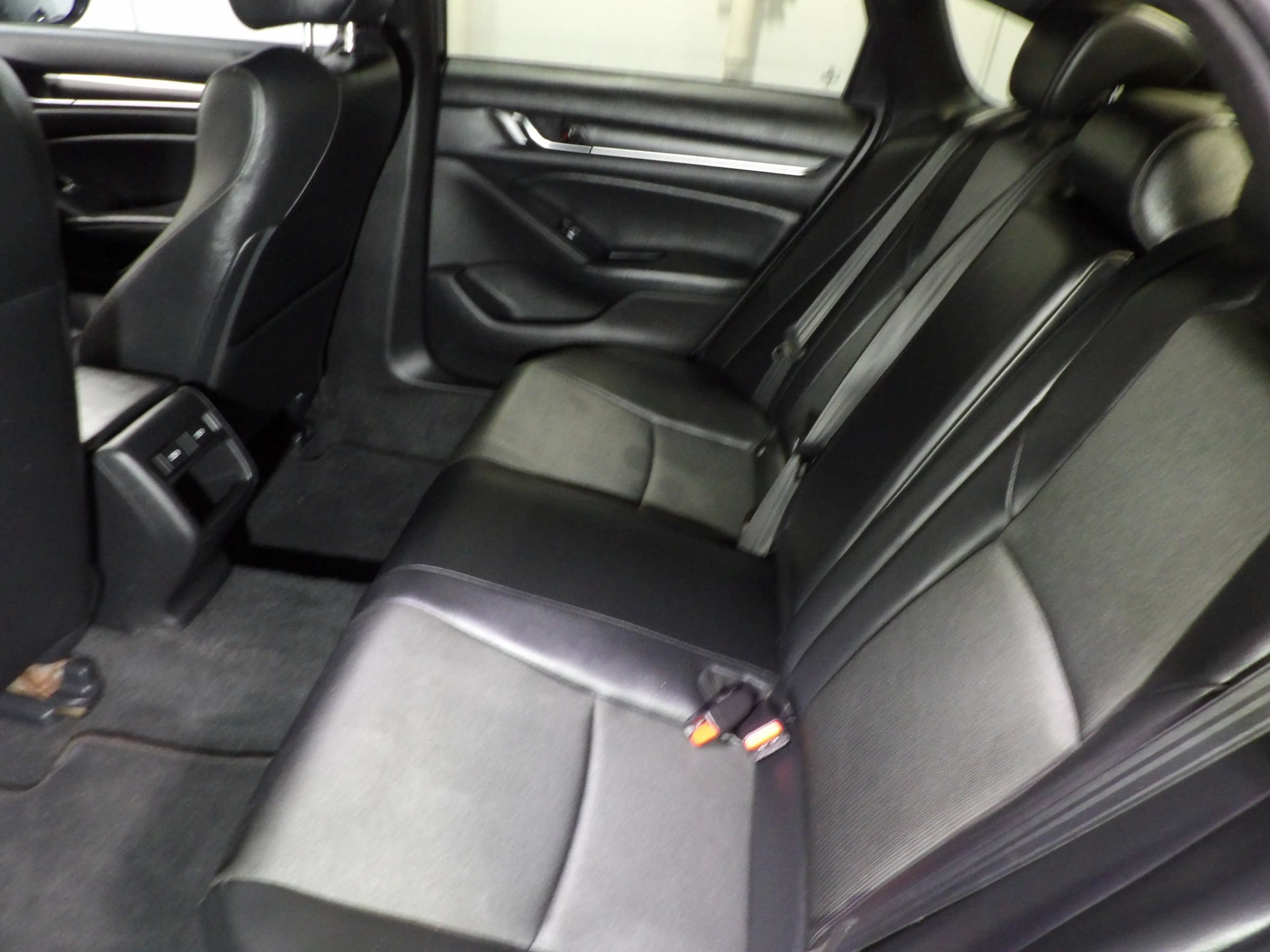 Used 2022 Honda Accord Sport image 10