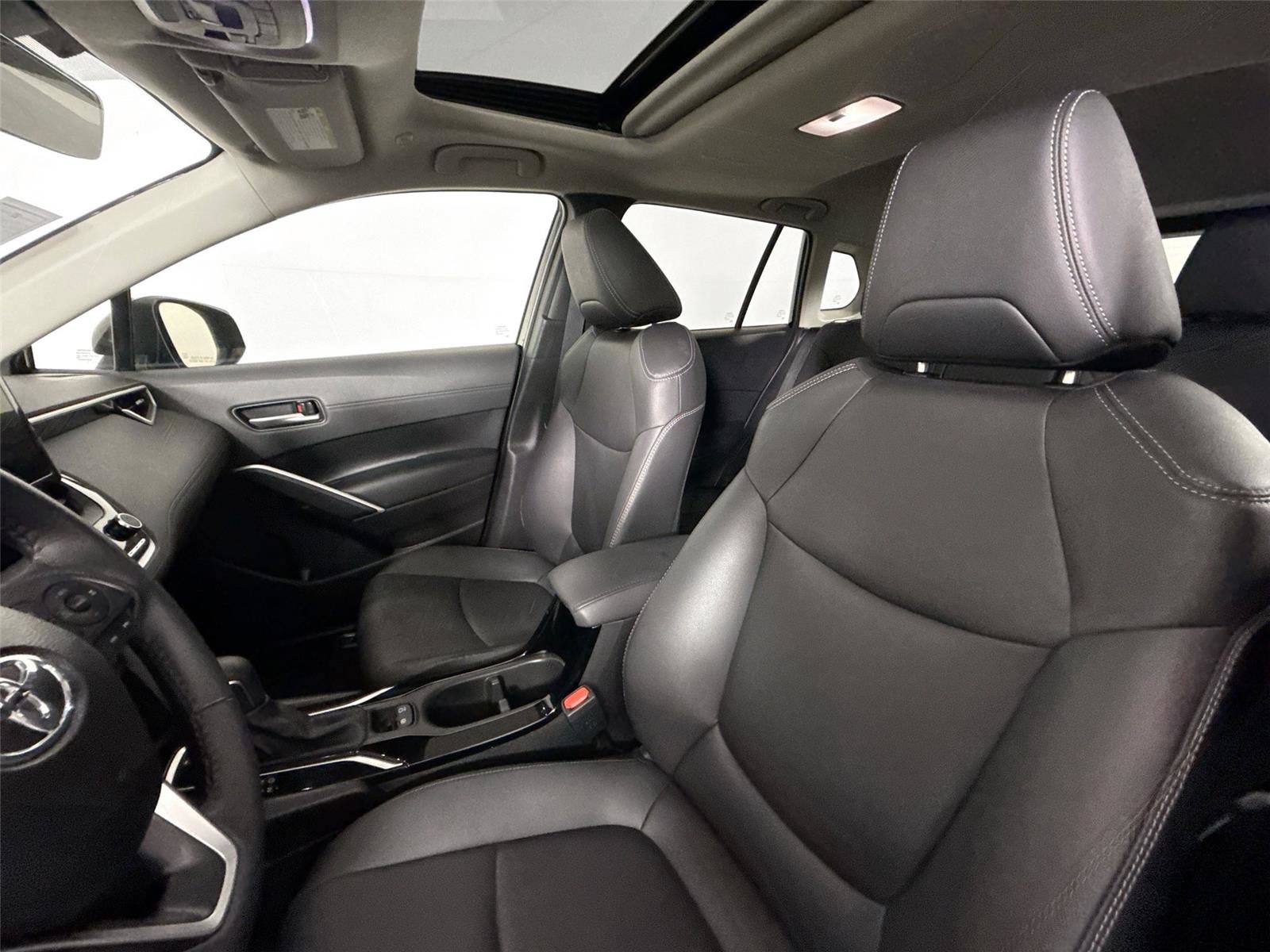 Certified 2025 Toyota Corolla Cross XLE w/ Convenience Package AWD/4WD image 3