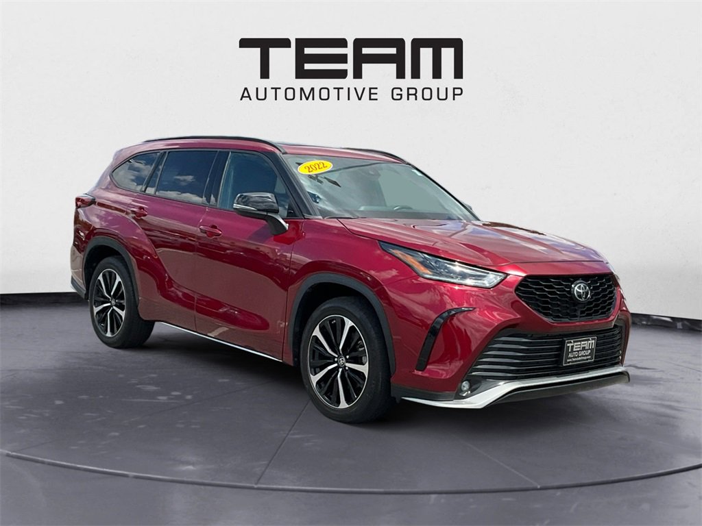 Used 2022 Toyota Highlander XSE