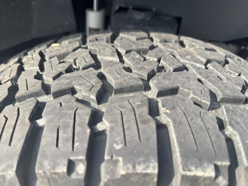 Used 2012 Jeep Wrangler Sport AWD/4WD image 4