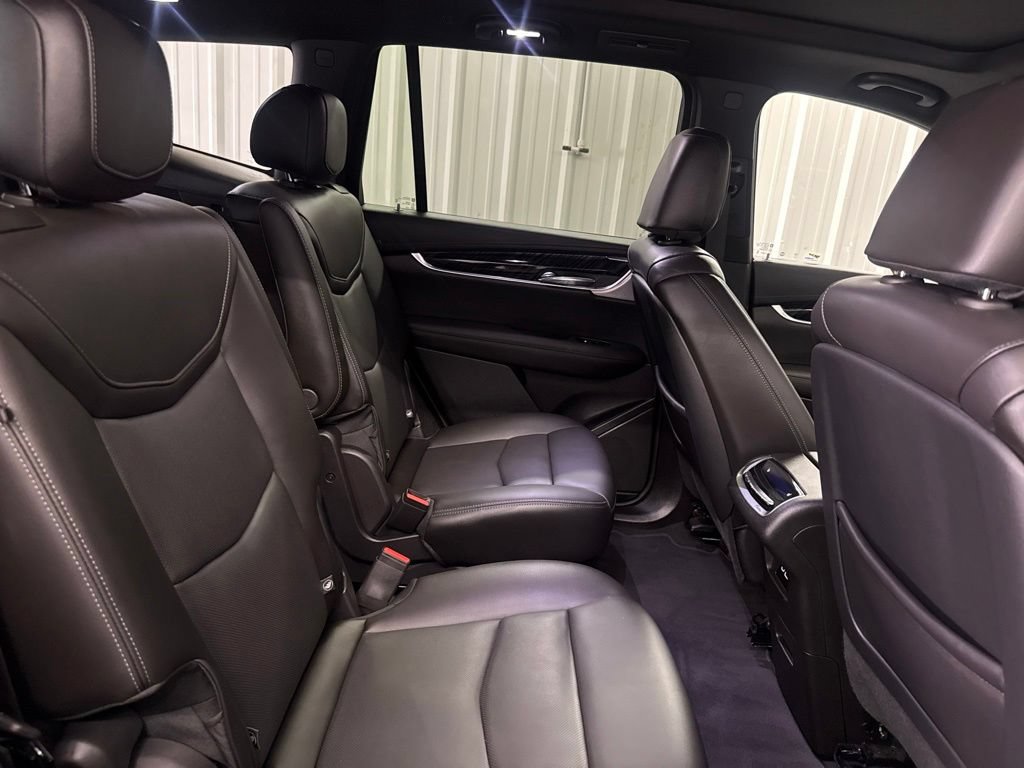 Certified 2025 Cadillac XT6 Premium Luxury FWD image 19