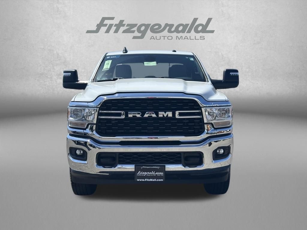 Used 2024 RAM 2500 Big Horn AWD/4WD image 3