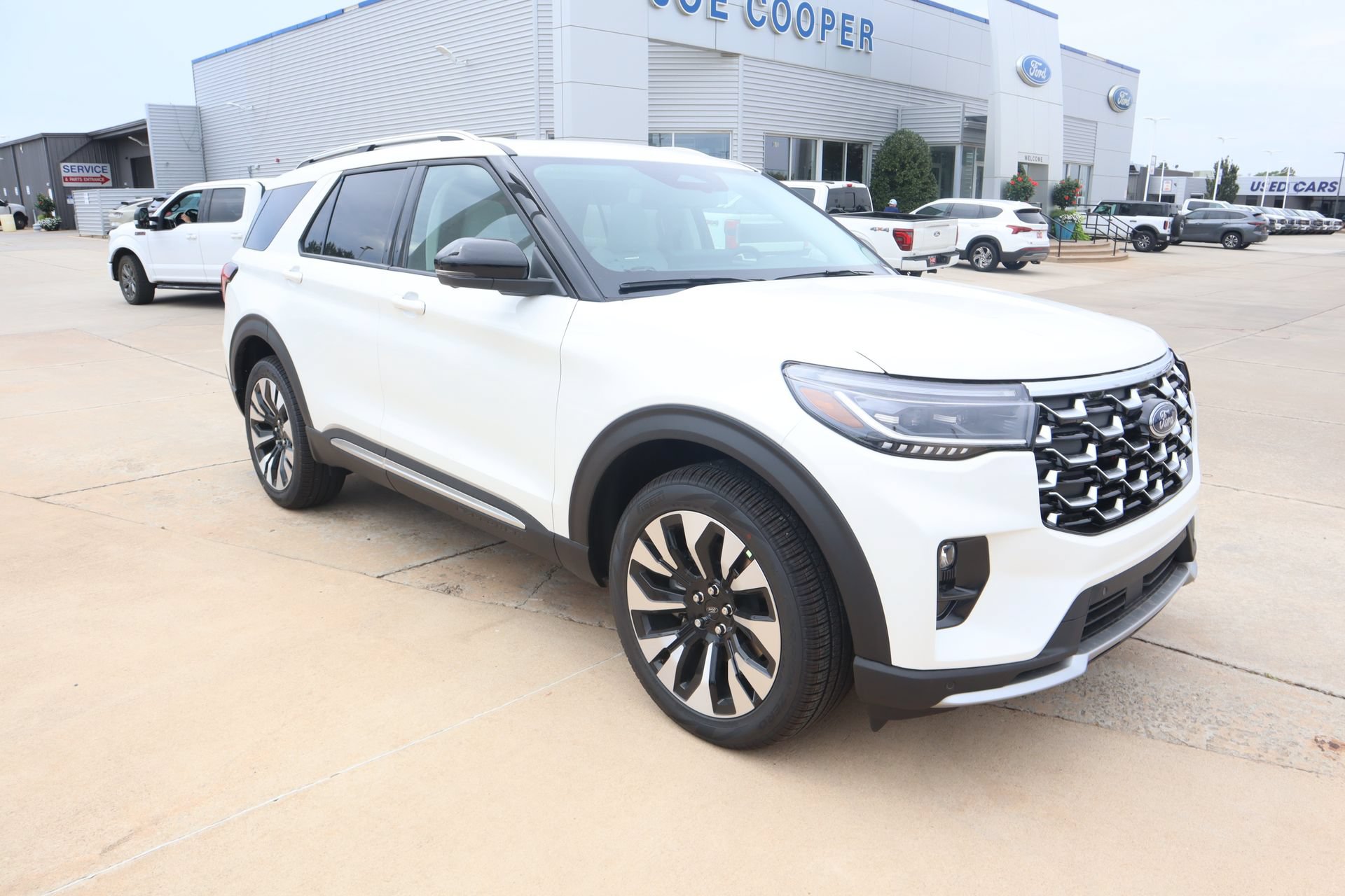 New 2026 Ford Explorer Platinum w/ LUX Leather Package