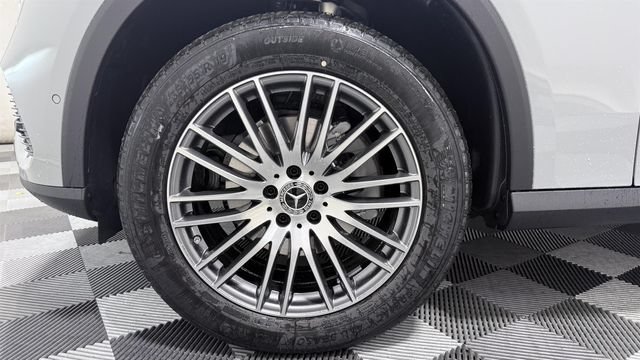 Used 2026 Mercedes-Benz GLC 300 4MATIC image 8
