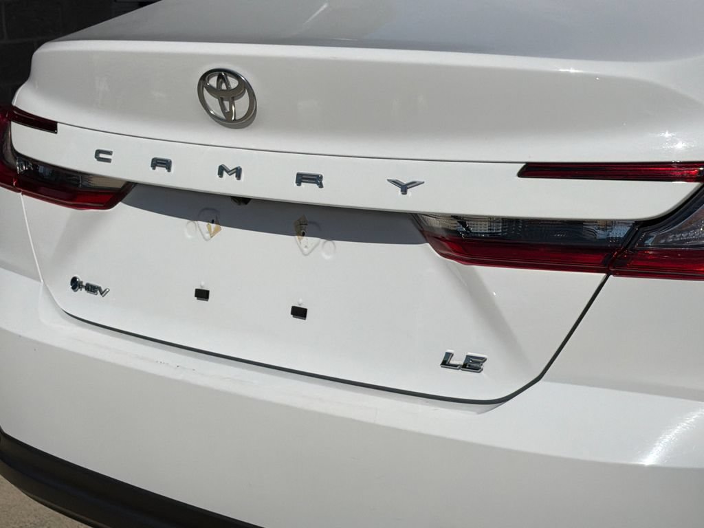 Used 2026 Toyota Camry LE FWD image 5