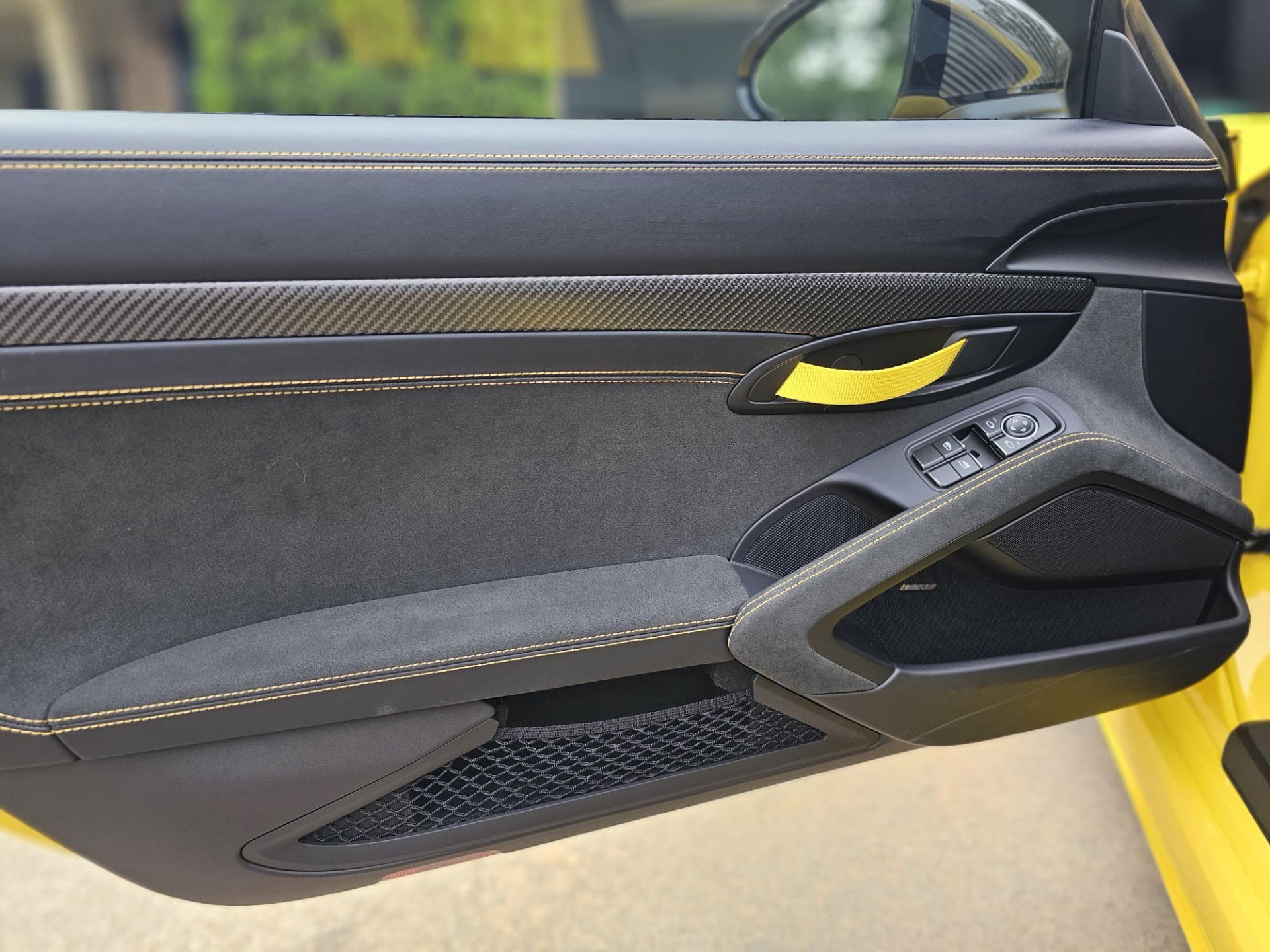Used 2024 Porsche 718 Cayman GT4 RS RWD image 14