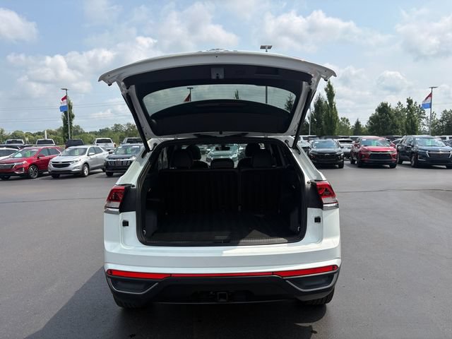 Used 2021 Volkswagen Atlas Cross Sport SE w/ Panoramic Sunroof Package AWD/4WD image 16