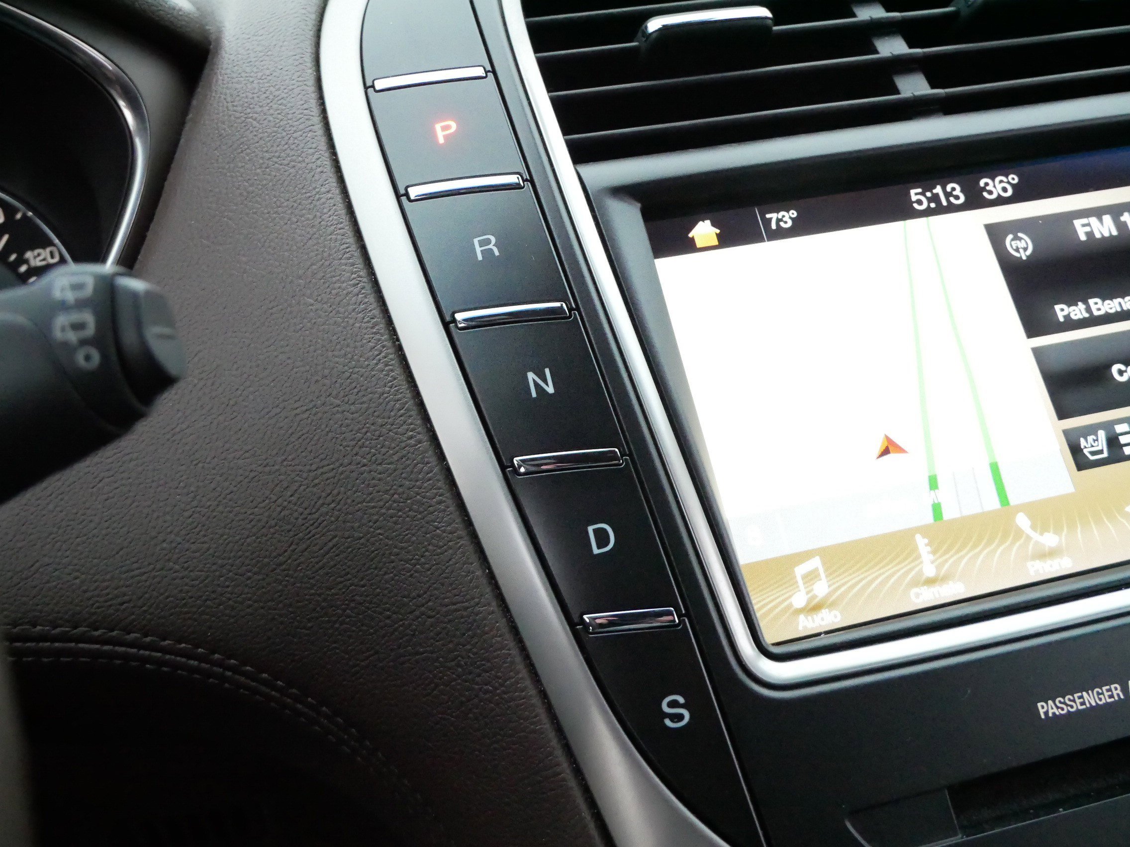 Used 2018 Lincoln MKX Reserve w/ Lincoln MKX Climate Package image 24