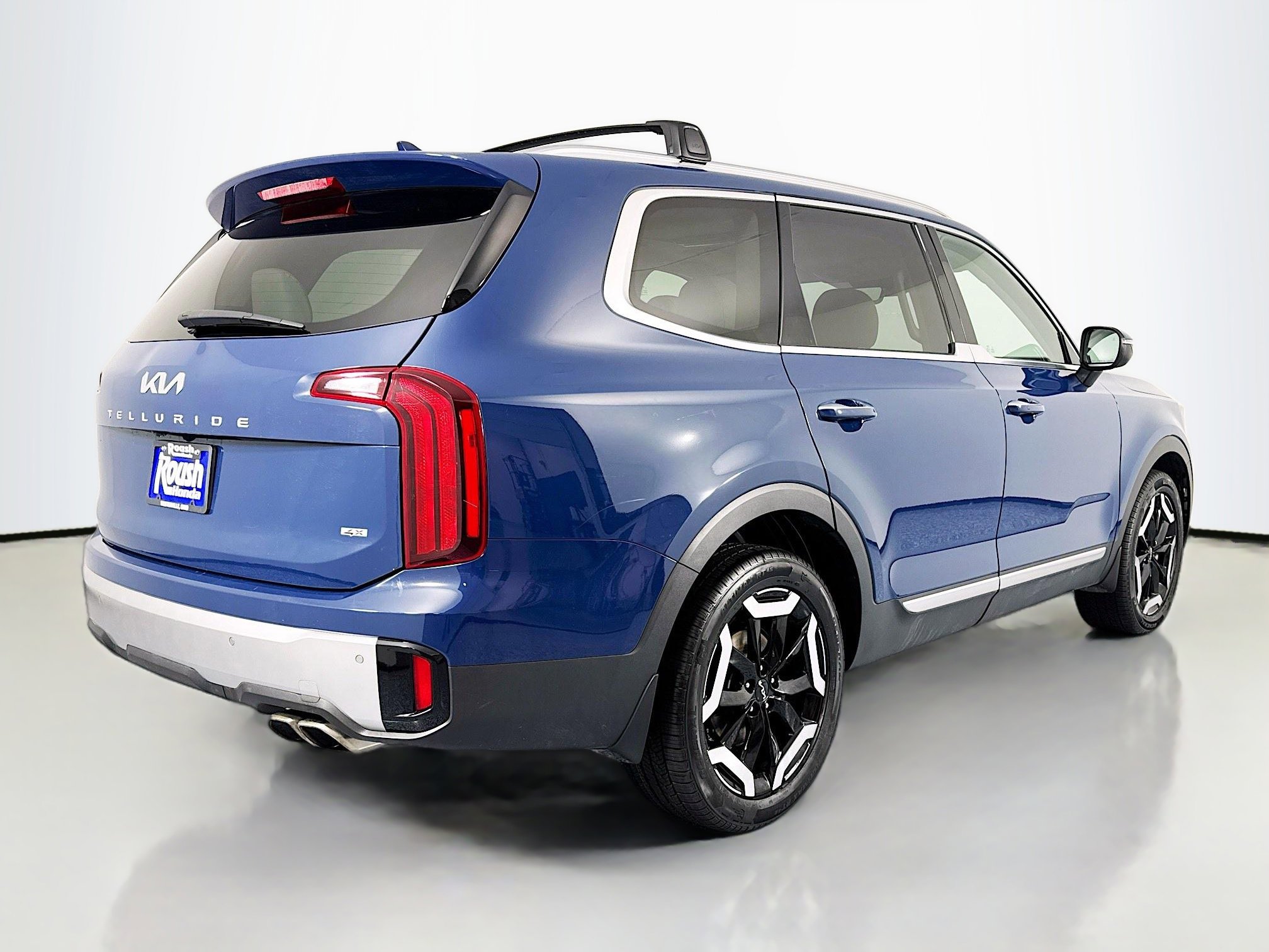Used 2023 Kia Telluride S w/ S Sunroof Package image 5